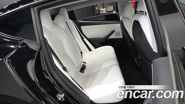 Tesla Model 3 Long Range AWD 2024 — фото 12