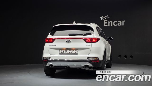 Kia Sportage The Bold Diesel 2.0 2WD Prestige 2019 — фото 4