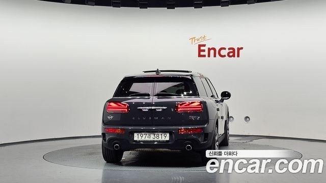 MINI Cooper S Clubman Standard 2nd 2021 — фото 4