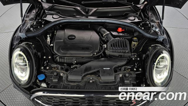 MINI Cooper S Clubman Standard 2nd 2021 — фото 6