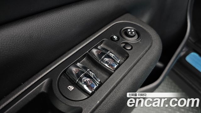MINI Cooper S Clubman Standard 2nd 2021 — фото 28