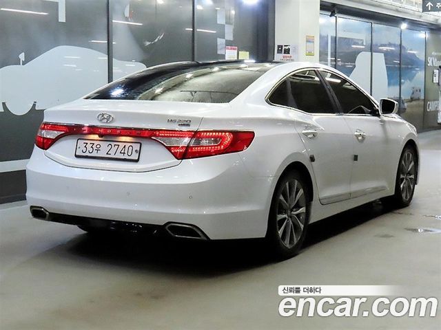 Hyundai Grandeur (HG) HG220 Diesel Premium 2015 — фото 4