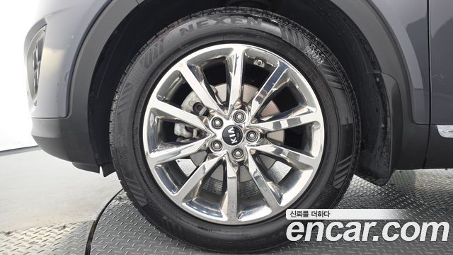 Kia Sorento Diesel 2.0 2WD Noblesse Special 2016 — фото 5
