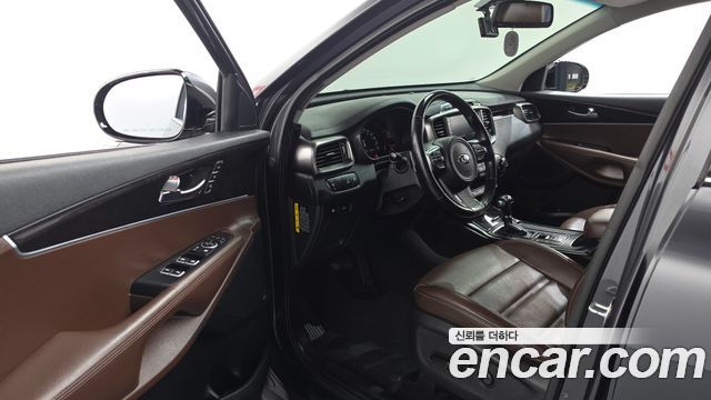 Kia Sorento Diesel 2.0 2WD Noblesse Special 2016 — фото 10