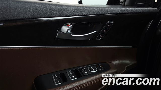 Kia Sorento Diesel 2.0 2WD Noblesse Special 2016 — фото 20