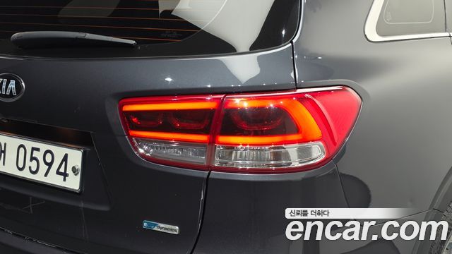 Kia Sorento Diesel 2.0 2WD Noblesse Special 2016 — фото 23
