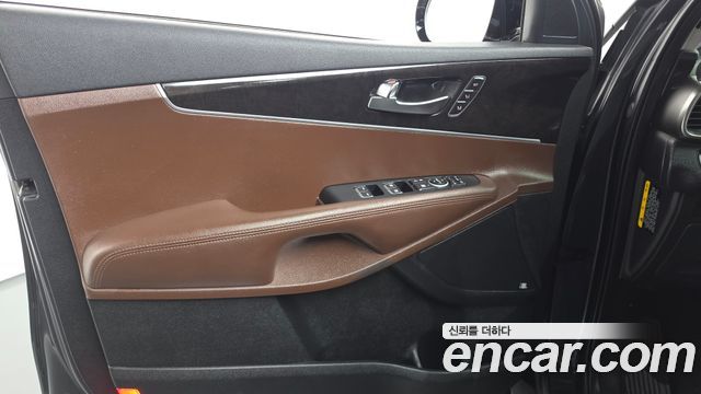 Kia Sorento Diesel 2.0 2WD Noblesse Special 2016 — фото 24