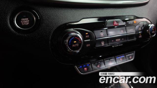 Kia Sorento Diesel 2.0 2WD Noblesse Special 2016 — фото 29