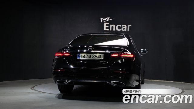 Mercedes-Benz E-Class (W213) E250 AMG Line 2023 — фото 4