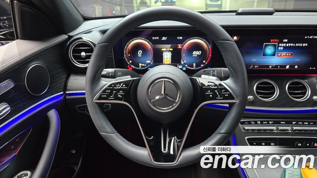 Mercedes-Benz E-Class (W213) E250 AMG Line 2023 — фото 13