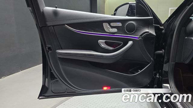 Mercedes-Benz E-Class (W213) E250 AMG Line 2023 — фото 24