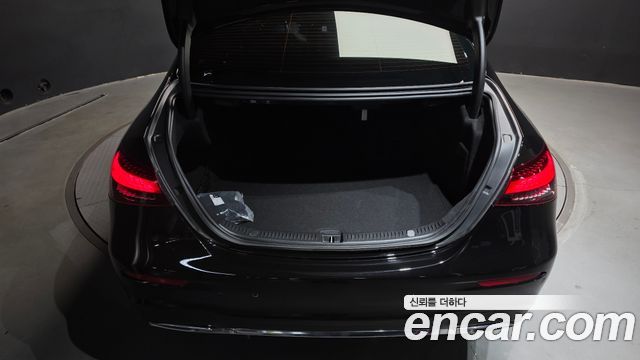 Mercedes-Benz E-Class (W213) E250 AMG Line 2023 — фото 34