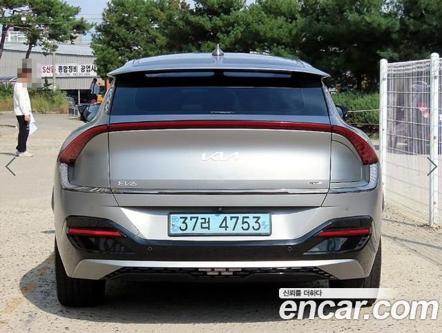 Kia EV6 Long Range GT Line 2022 — фото 4