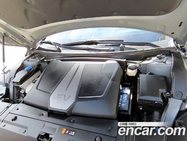 Kia EV6 Long Range GT Line 2022 — фото 22