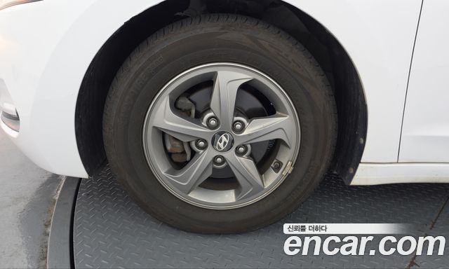 Hyundai Avante (AD) 1.6 GDI Smart 2018 — фото 5