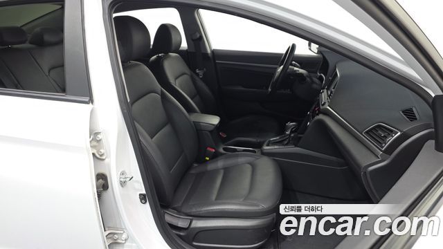 Hyundai Avante (AD) 1.6 GDI Smart 2018 — фото 26