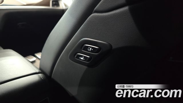 Genesis G80 3.3 GDI AWD Premium Luxury 2018 — фото 18