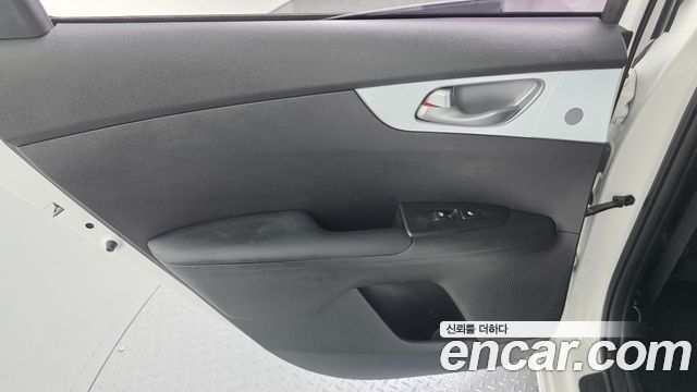 Kia K3 (II) 1.6 Prestige 2022 — фото 25