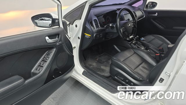 Kia K3 Prestige 2016 — фото 10