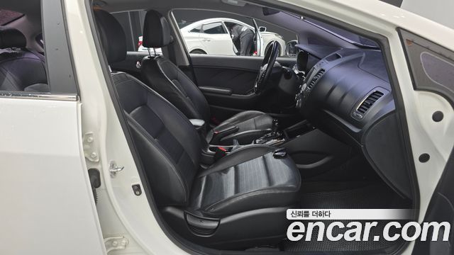 Kia K3 Prestige 2016 — фото 11