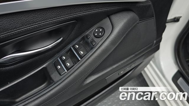 BMW 5 Series (F10) 528i xDrive M Aero Dynamic 2016 — фото 19