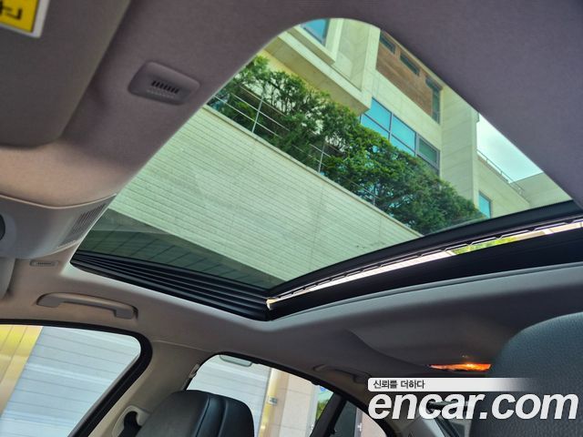 BMW 5 Series (F10) 528i Luxury Plus 2015 — фото 15