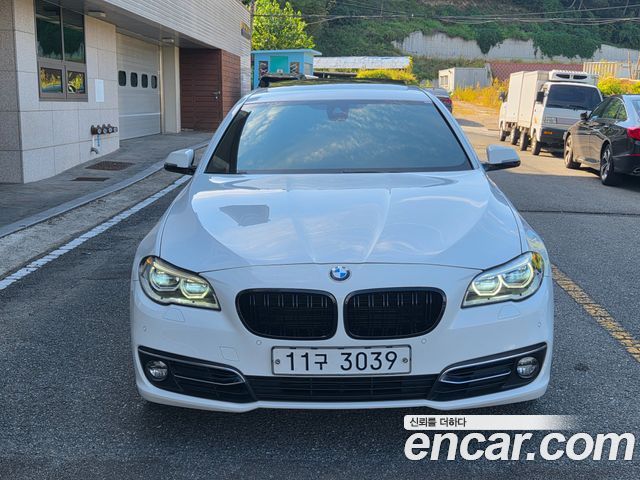 BMW 5 Series (F10) 528i Luxury Plus 2015 — фото 21