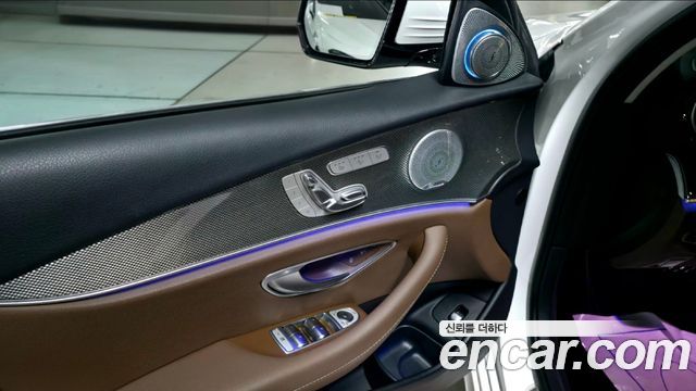 Mercedes-Benz E-Class (W213) E300 4MATIC AMG Line 2020 — фото 15