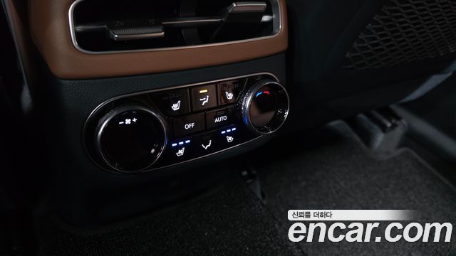 Genesis GV70 2.5T Gasoline 2WD 2023 — фото 31