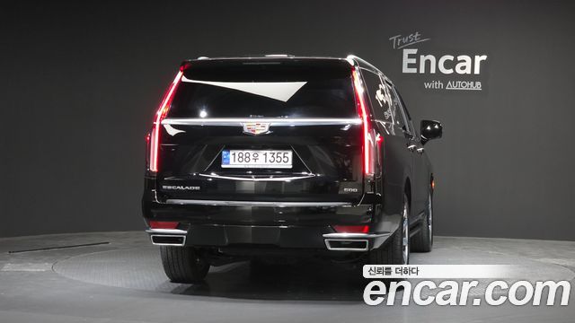 Cadillac Escalade (V) 6.2 ESV ESV Premium Luxury Platinum 2024 — фото 4