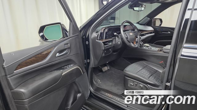 Cadillac Escalade (V) 6.2 ESV ESV Premium Luxury Platinum 2024 — фото 10