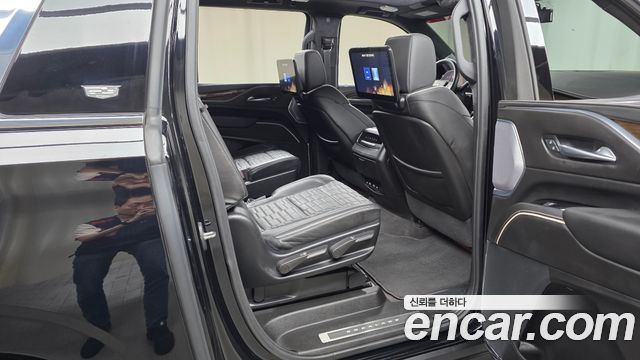 Cadillac Escalade (V) 6.2 ESV ESV Premium Luxury Platinum 2024 — фото 11