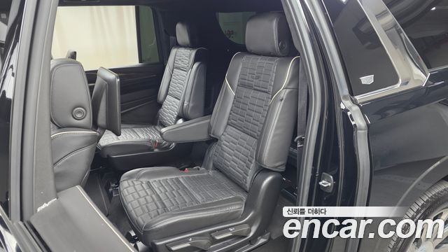 Cadillac Escalade (V) 6.2 ESV ESV Premium Luxury Platinum 2024 — фото 12