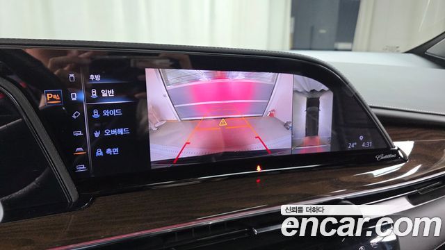 Cadillac Escalade (V) 6.2 ESV ESV Premium Luxury Platinum 2024 — фото 15