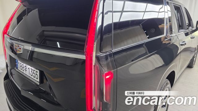 Cadillac Escalade (V) 6.2 ESV ESV Premium Luxury Platinum 2024 — фото 23