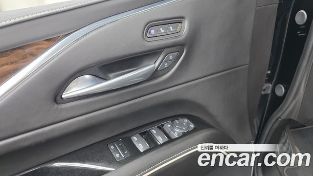 Cadillac Escalade (V) 6.2 ESV ESV Premium Luxury Platinum 2024 — фото 28