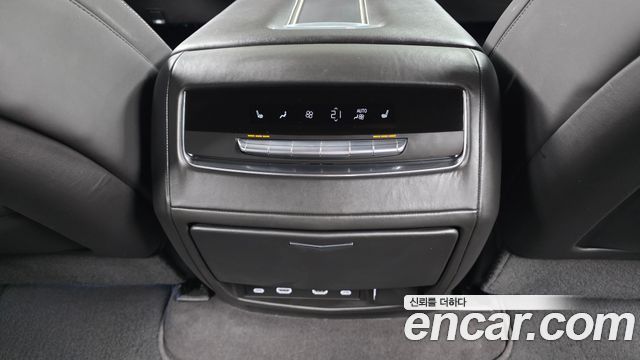 Cadillac Escalade (V) 6.2 ESV ESV Premium Luxury Platinum 2024 — фото 31