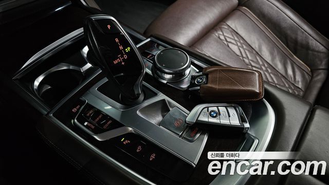 BMW 7 Series (G11) 740Ld xDrive 2016 — фото 9