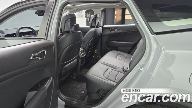 Kia Sportage Hybrid (V) HEV 1.6 2WD Signature 2026 — фото 11