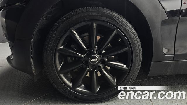 MINI Cooper Clubman Standard 2nd 2020 — фото 5