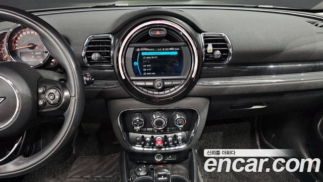 MINI Cooper Clubman Standard 2nd 2020 — фото 14