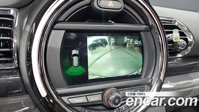 MINI Cooper Clubman Standard 2nd 2020 — фото 15