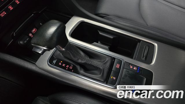 Kia K5 Hybrid (II) Noblesse 2016 — фото 9