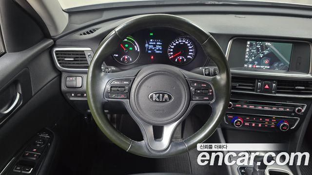 Kia K5 Hybrid (II) Noblesse 2016 — фото 12