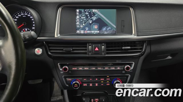 Kia K5 Hybrid (II) Noblesse 2016 — фото 13