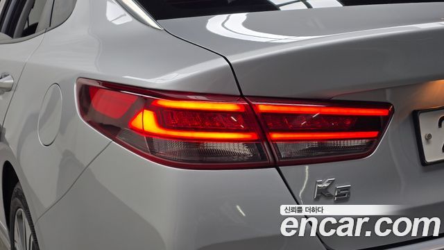 Kia K5 Hybrid (II) Noblesse 2016 — фото 23