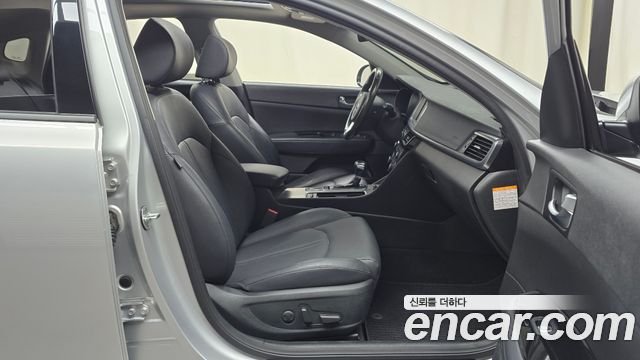 Kia K5 Hybrid (II) Noblesse 2016 — фото 26