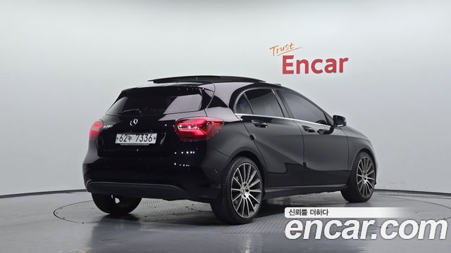 Mercedes-Benz A-Class (W176) A200 2017 — фото 2
