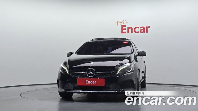Mercedes-Benz A-Class (W176) A200 2017 — фото 3