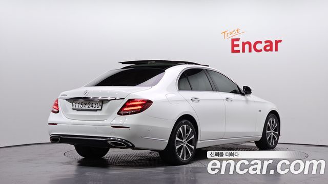 Mercedes-Benz E-Class (W213) E300e Exclusive 2019 — фото 2